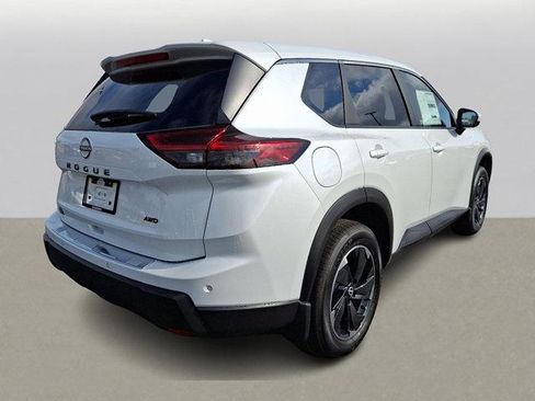 New 2025 Nissan Rogue SV image 4