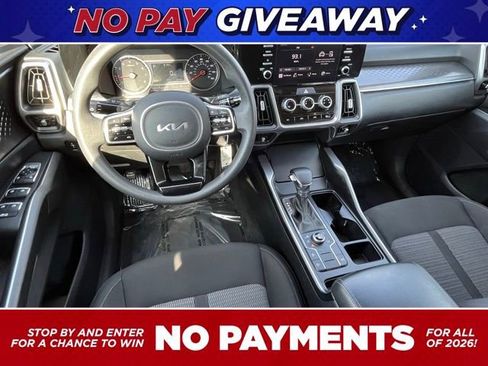 Used 2023 Kia Sorento LX image 10