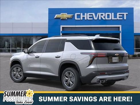 New 2026 Chevrolet Traverse LT w/ Driver Confidence Package FWD image 3