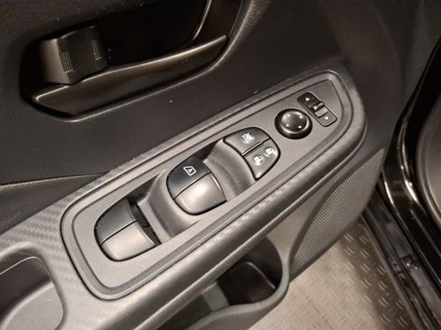 Used 2022 Nissan Versa S image 15