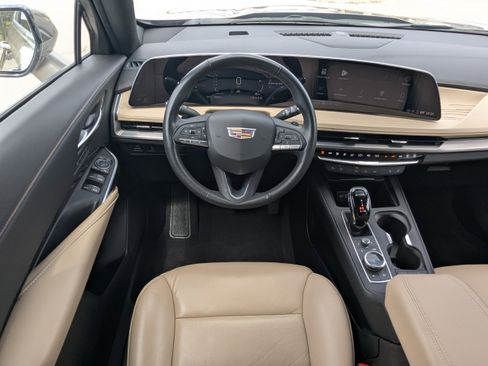 Used 2024 Cadillac XT4 Premium Luxury image 22