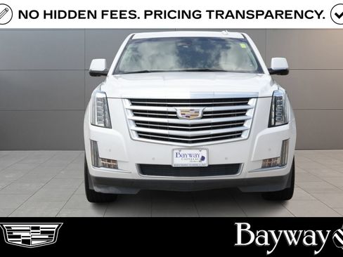 Used 2016 Cadillac Escalade ESV Platinum AWD/4WD image 2