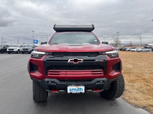 Used 2025 Chevrolet Colorado ZR2 w/ Technology Package image 8