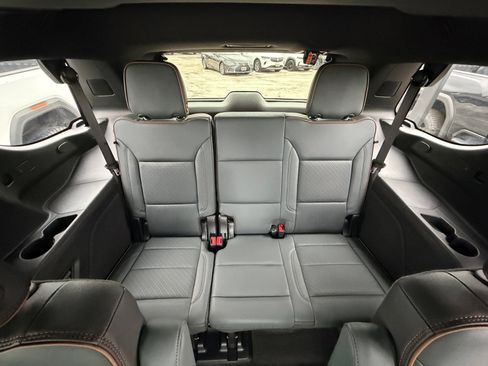 Used 2026 GMC Yukon AT4 w/ AT4 Premium Plus Package AWD/4WD image 18