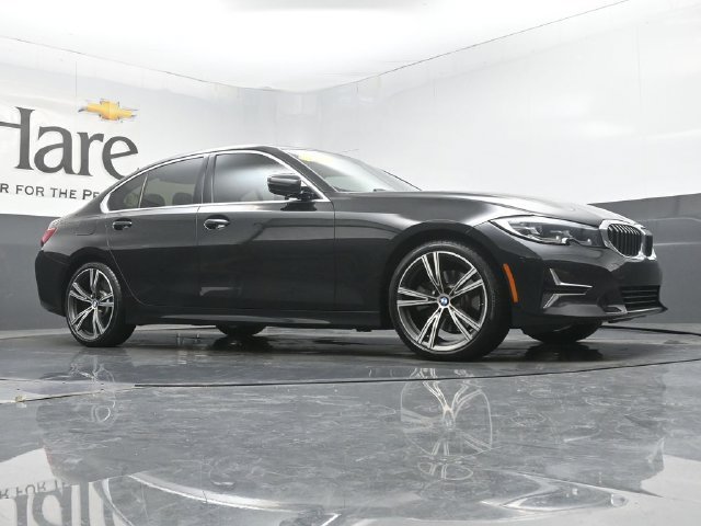 Used 2020 BMW 330i Sedan w/ Premium Package RWD image 2