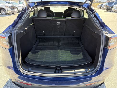 Used 2023 Tesla Model Y AWD image 21