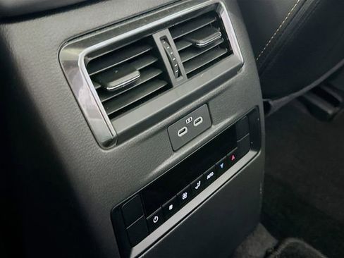 Used 2024 MAZDA CX-90 3.3 Turbo w/ Premium Package image 28