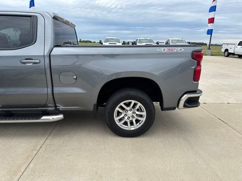 Used 2021 Chevrolet Silverado 1500 LT w/ Bed Protection Package AWD/4WD image 3