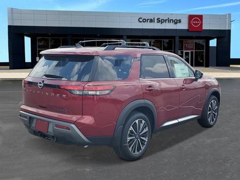 New 2026 Nissan Pathfinder Platinum w/ Cargo Package FWD image 4