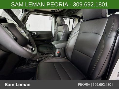 New 2025 Jeep Gladiator Sport image 20