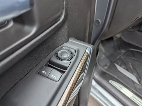 New 2026 Chevrolet Silverado 3500 LT image 9