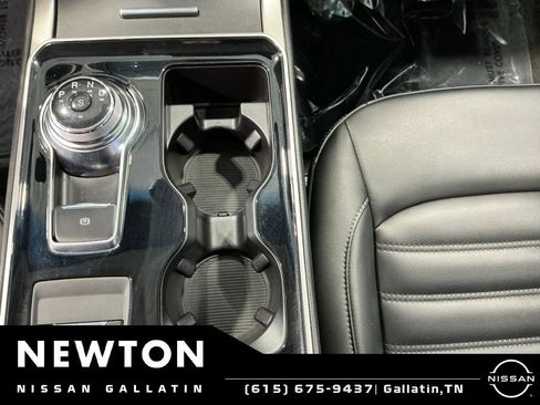 Used 2019 Ford Edge SEL w/ Equipment Group 201A AWD/4WD image 39