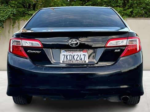 Used 2014 Toyota Camry SE image 6