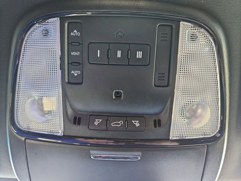Used 2024 Dodge Durango GT AWD/4WD image 10