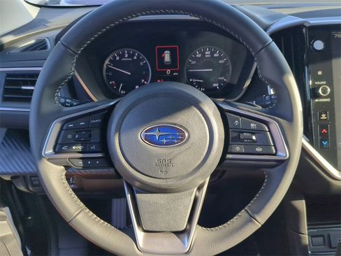 Certified 2025 Subaru Ascent Premium image 28