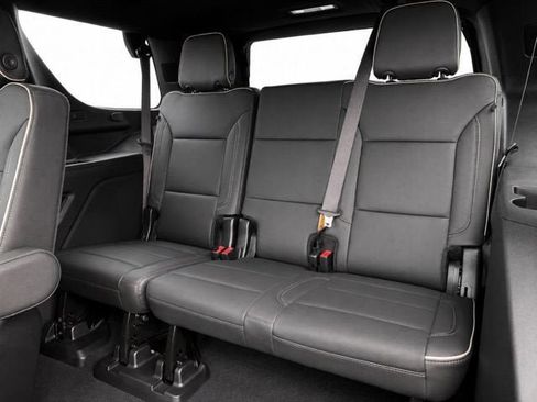 New 2026 GMC Yukon Elevation w/ Elevation Premium Package AWD/4WD image 18
