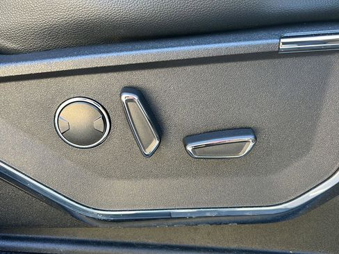 Used 2023 Ford F150 Lariat w/ Equipment Group 502A High image 27