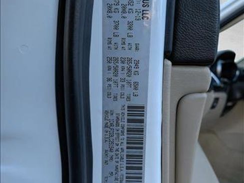 Used 2020 Jeep Grand Cherokee Overland image 26