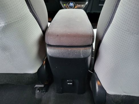 Used 2017 Toyota Prius Three image 14