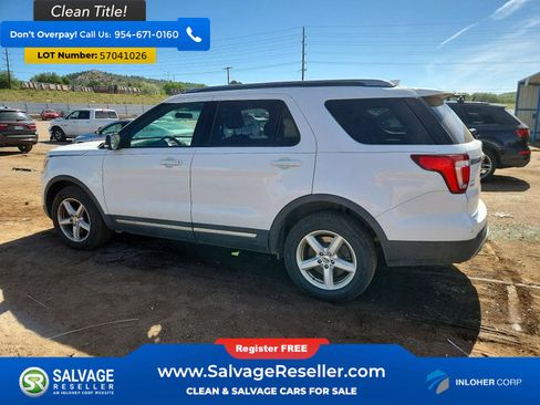 Used 2016 Ford Explorer XLT AWD/4WD image 3