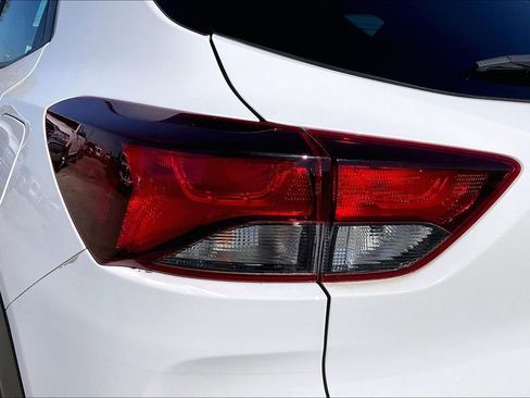 Used 2023 Chevrolet TrailBlazer LS image 20