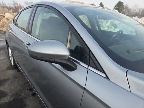 Used 2020 Ford Fusion SE FWD image 6