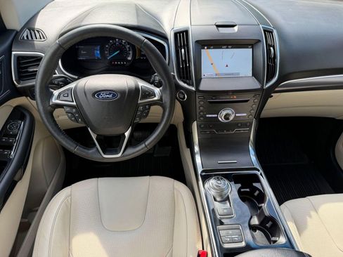 Used 2019 Ford Edge Titanium w/ Equipment Group 301A AWD/4WD image 25