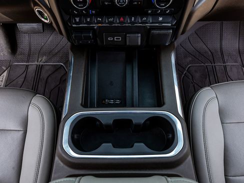 Used 2022 Chevrolet Silverado 3500 LTZ w/ LTZ Convenience Package image 28