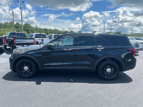 New 2025 Ford Explorer 4WD Police Interceptor image 8