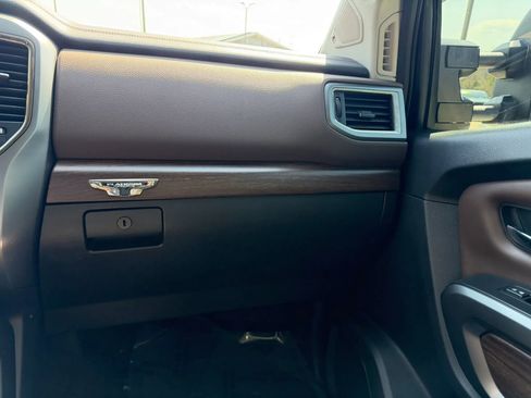 Used 2018 Nissan Titan Platinum Reserve w/ Platinum Utility Package image 32