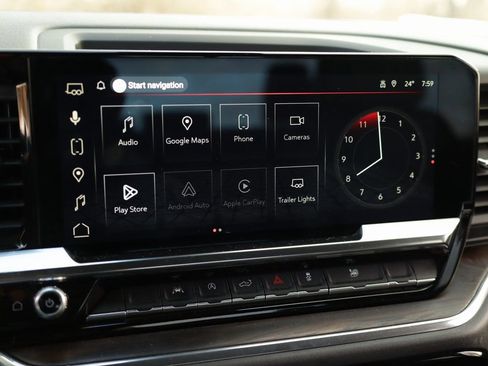 Used 2025 GMC Sierra 1500 SLT image 14