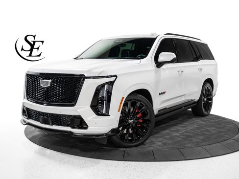 Used 2025 Cadillac Escalade V w/ LPO, ONYX Package AWD/4WD image 1