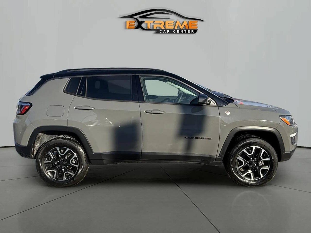 Used 2021 Jeep Compass Trailhawk w/ Trailer Tow Group AWD/4WD image 7