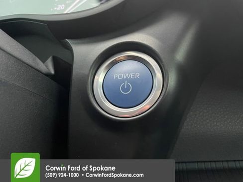 Used 2024 Toyota Sienna XSE image 32