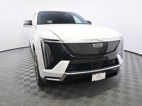 New 2025 Cadillac Escalade IQ Luxury 2 image 9