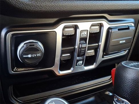 Used 2024 Jeep Gladiator Sport image 21