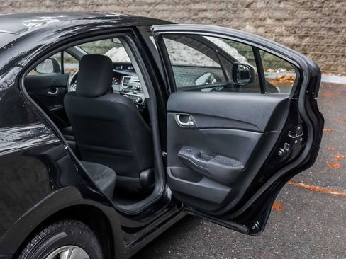 Used 2013 Honda Civic LX image 17