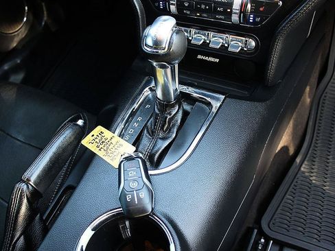 Used 2016 Ford Mustang Premium RWD image 17