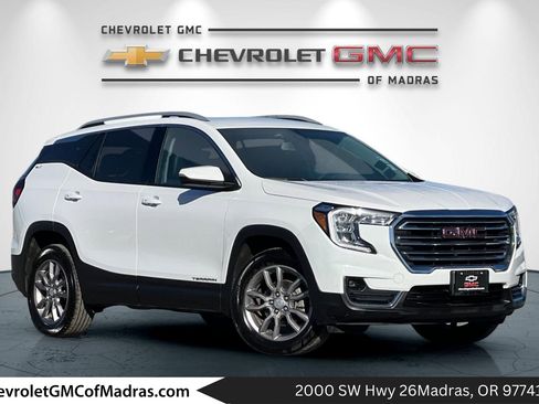 Used 2024 GMC Terrain SLT AWD/4WD image 1