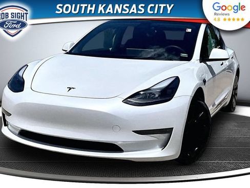 Used 2021 Tesla Model 3 Standard Range Plus RWD image 1