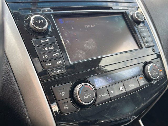 Used 2013 Nissan Altima 2.5 SL w/ Technology Pkg FWD image 23