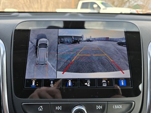 Used 2022 Chevrolet Equinox LT image 25