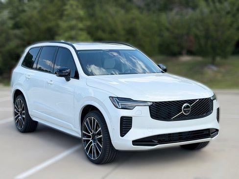 New 2026 Volvo XC90 B6 Ultra w/ Lounge Package AWD/4WD image 4