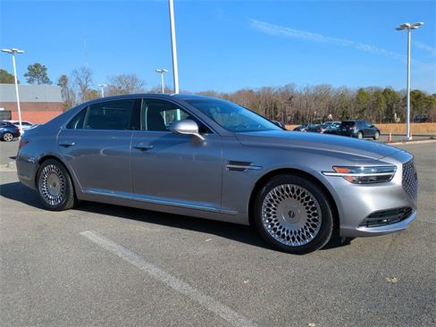 Used 2021 Genesis G90 5.0 Ultimate image 2