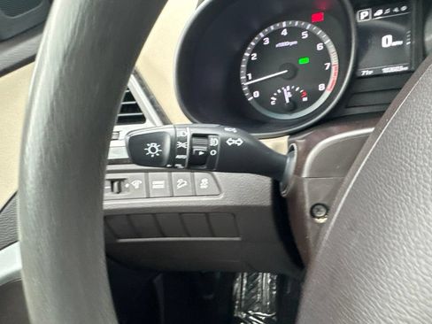 Used 2018 Hyundai Santa Fe Sport w/ 2.4L Value Package 02 FWD image 36