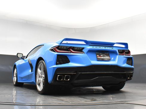 Used 2022 Chevrolet Corvette Stingray Premium Conv w/ Z51 Performance Package RWD image 26