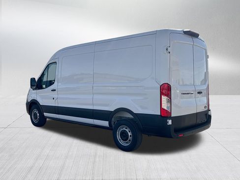 New 2026 Ford Transit 250 148 Medium Roof w/ Load Area Protection Package RWD image 12