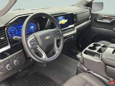 Used 2024 Chevrolet Silverado 1500 LT AWD/4WD image 13