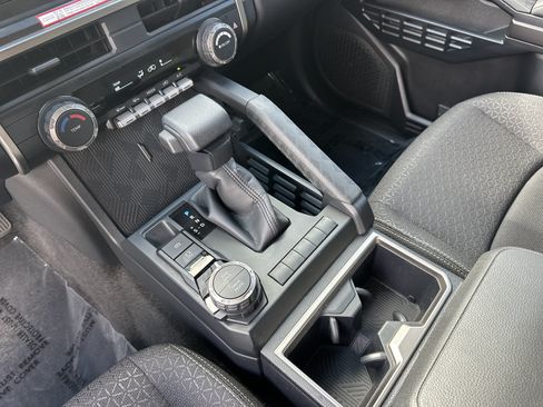 Used 2025 Toyota 4Runner SR5 AWD/4WD image 26