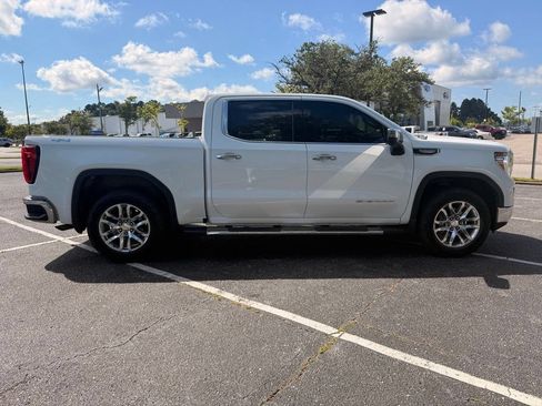 Used 2021 GMC Sierra 1500 SLT AWD/4WD image 7